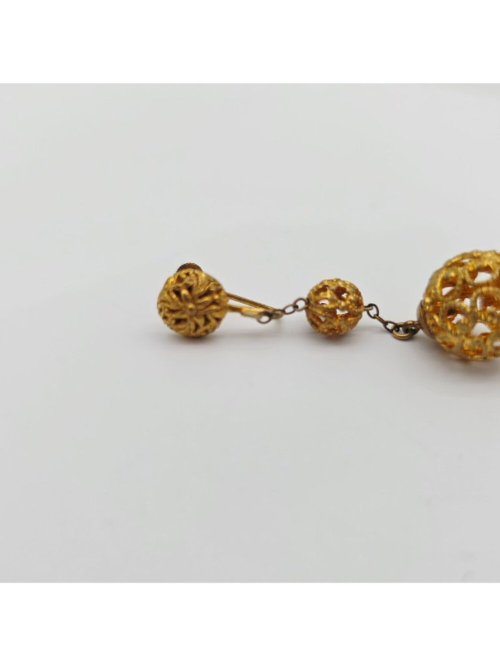 Vintage Gold-Tone Filigree Ball Drop Clip-On Earrings Statement Jewelry 2" - Picture 3 of 4